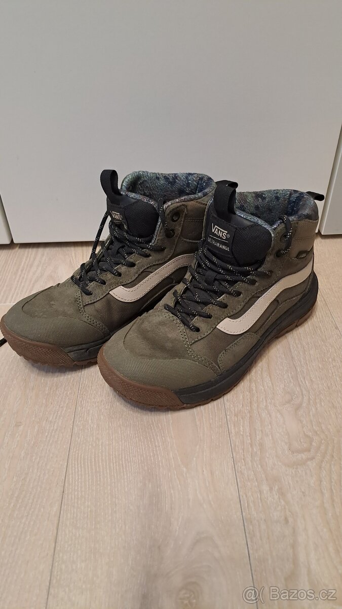 Vans UltraRange EXO Primaloft vel. 37