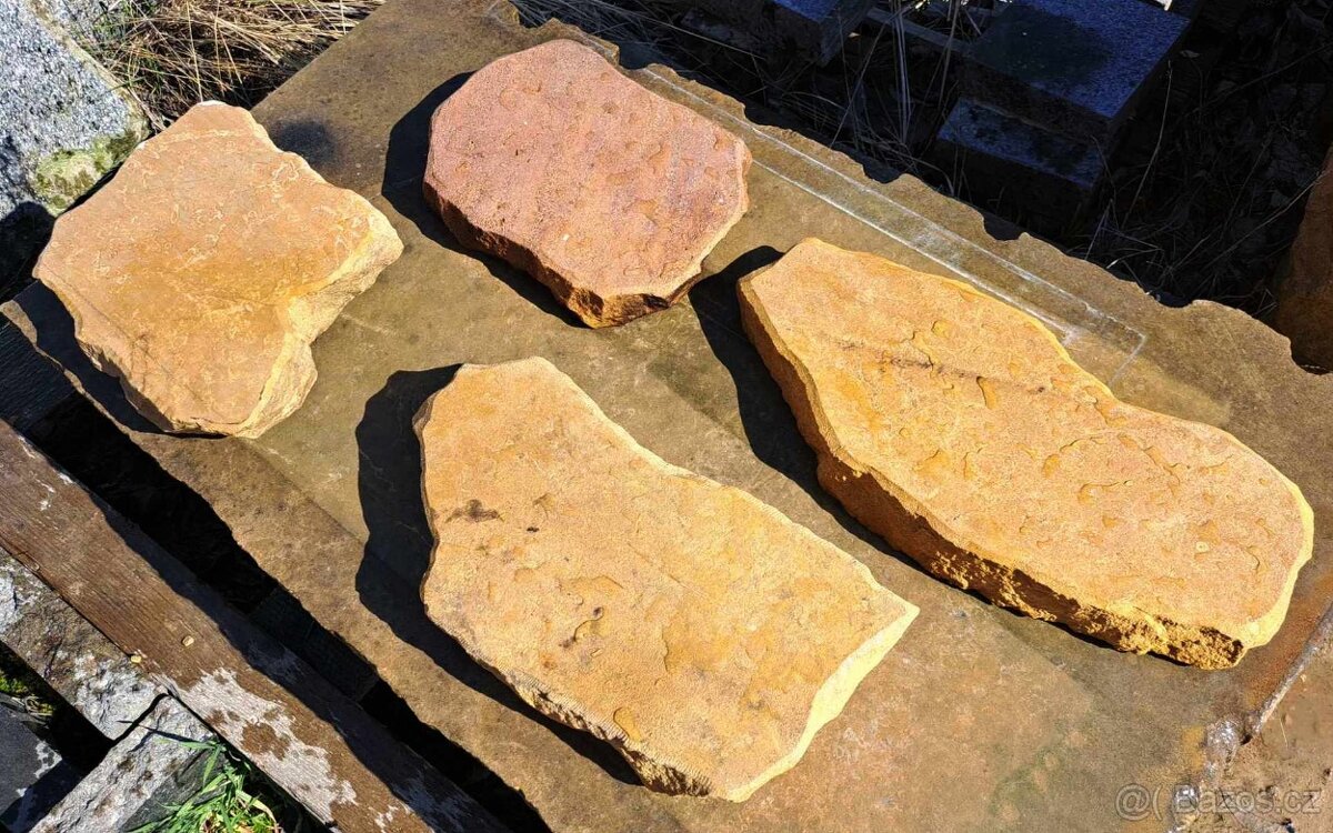 Kamenné šlapáky - nášlapy