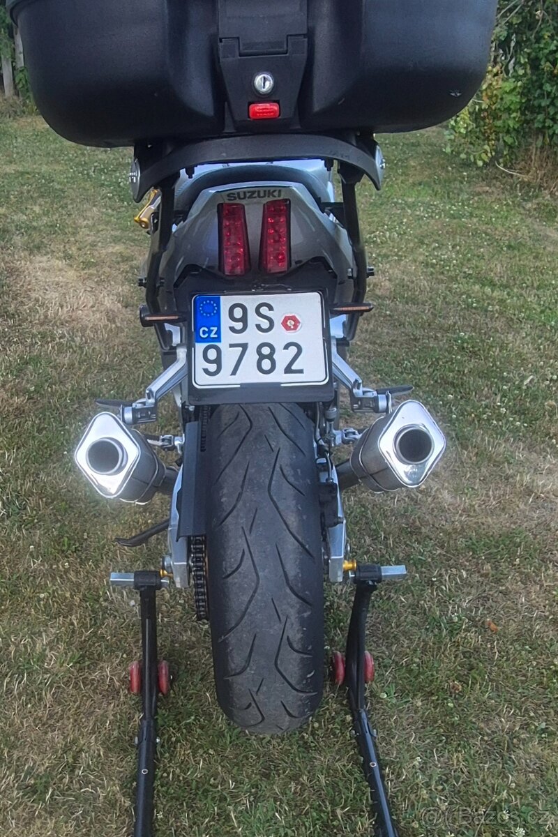 Suzuki sv 1000s