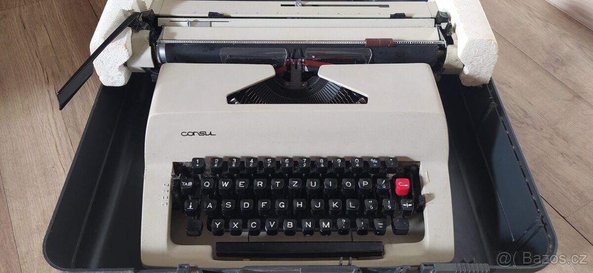 Psací stroj Consul