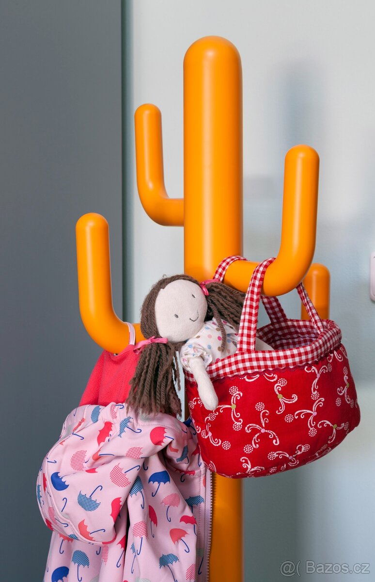 Věšák zn.Kare Design