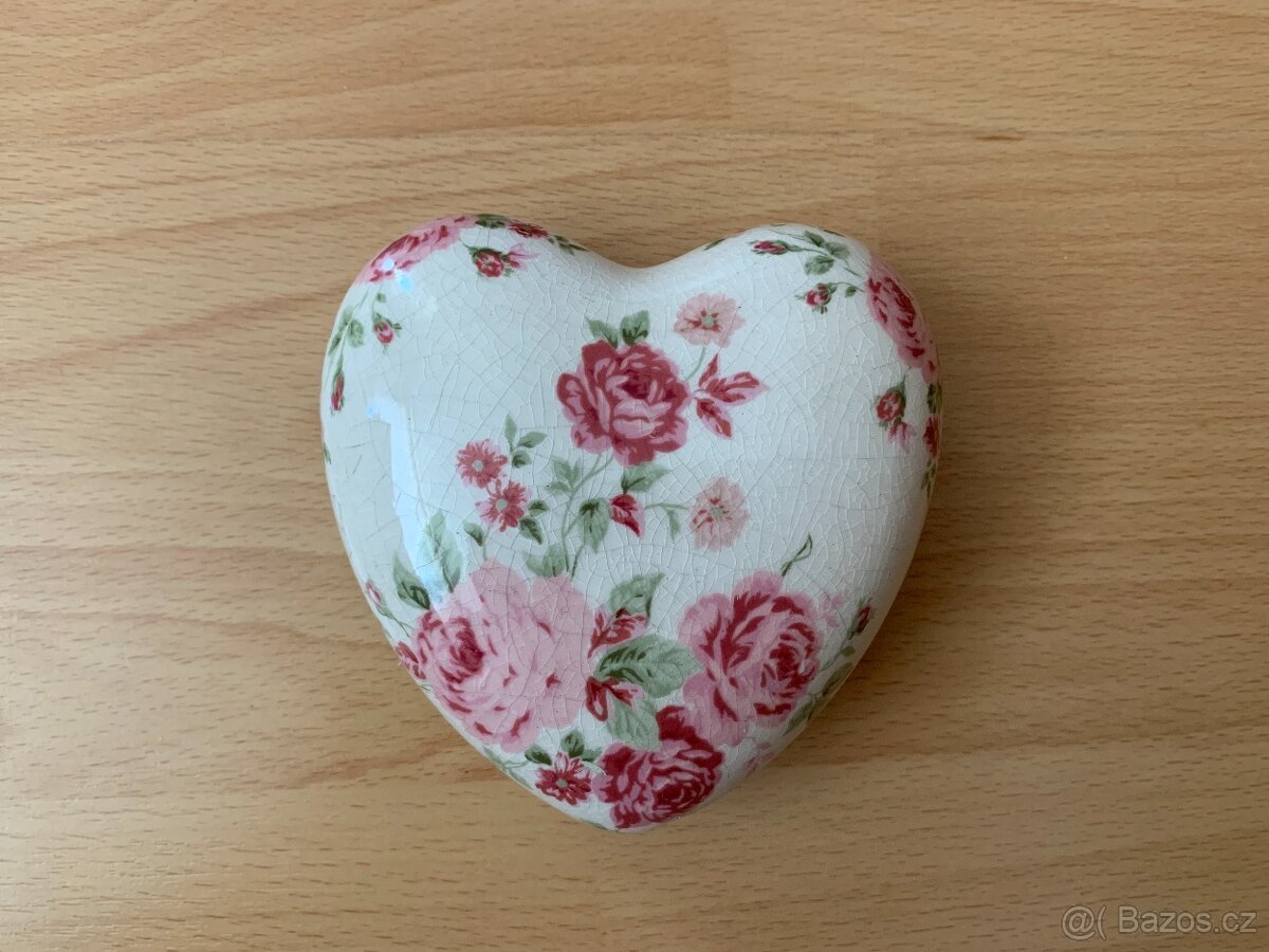 Dekorativní keramické srdce Růže