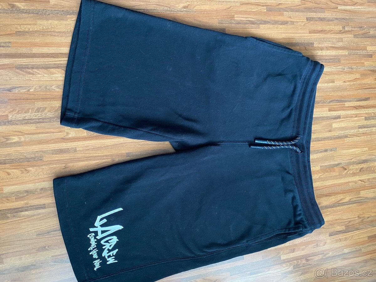 Chlapecké kraťasy vel. 176