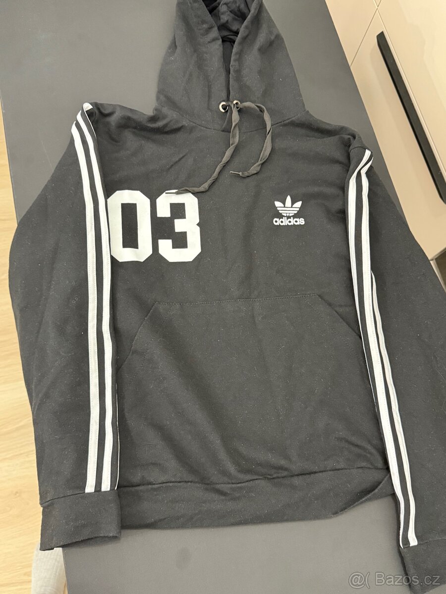 Prodám mikinu značky Adidas.