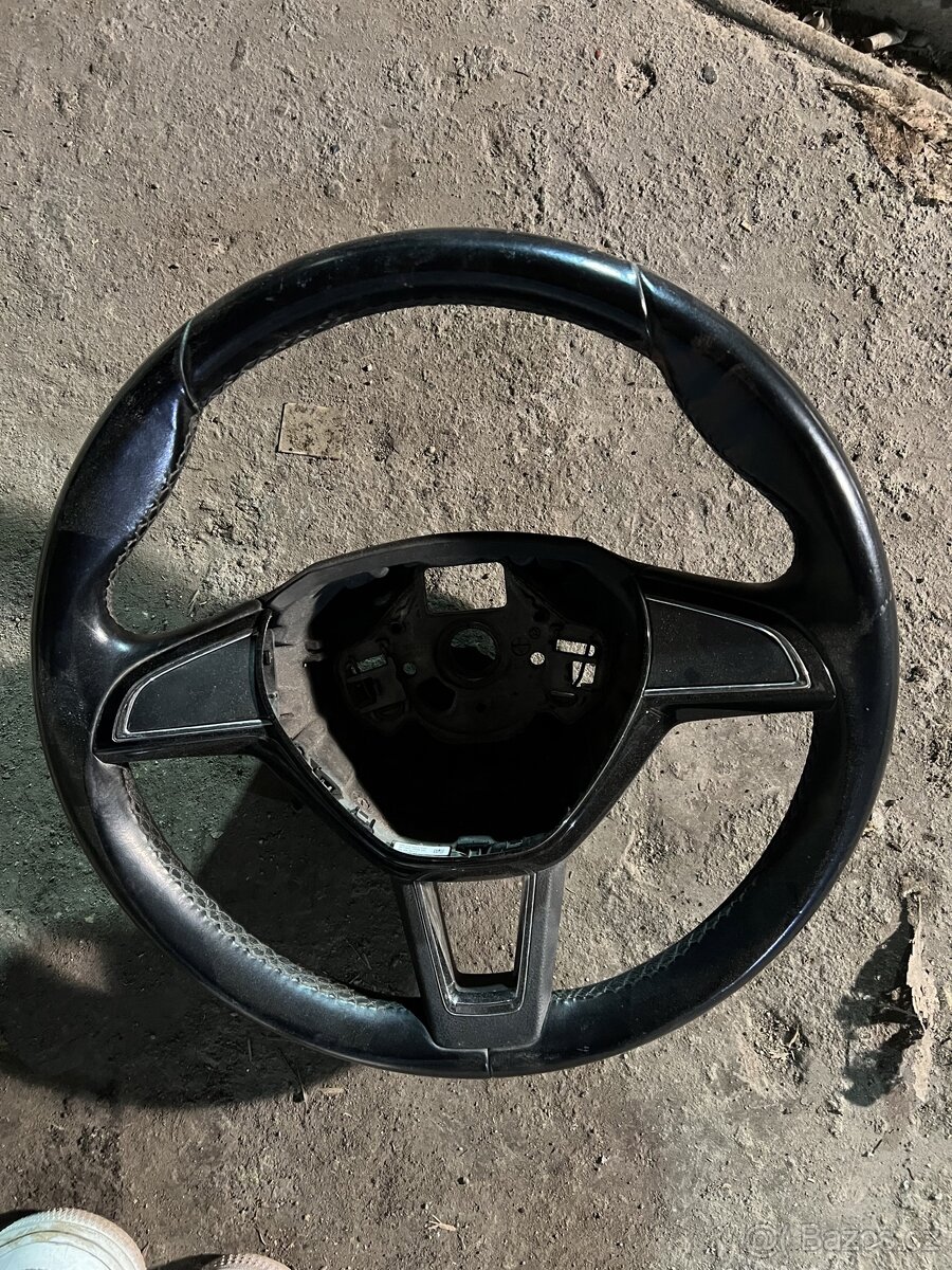 Volant Škoda octavia 3 bez airbagů