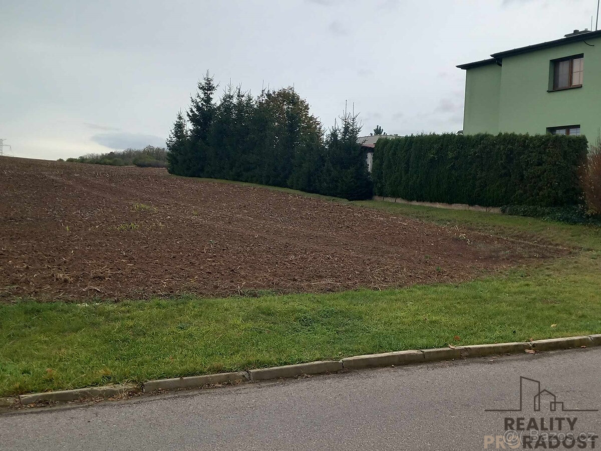 Prodej, pozemek se stavebním povolením 1510 m2, Horní Dubňan
