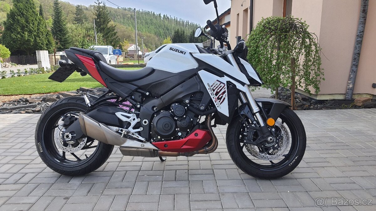 Suzuki GSX-S950W