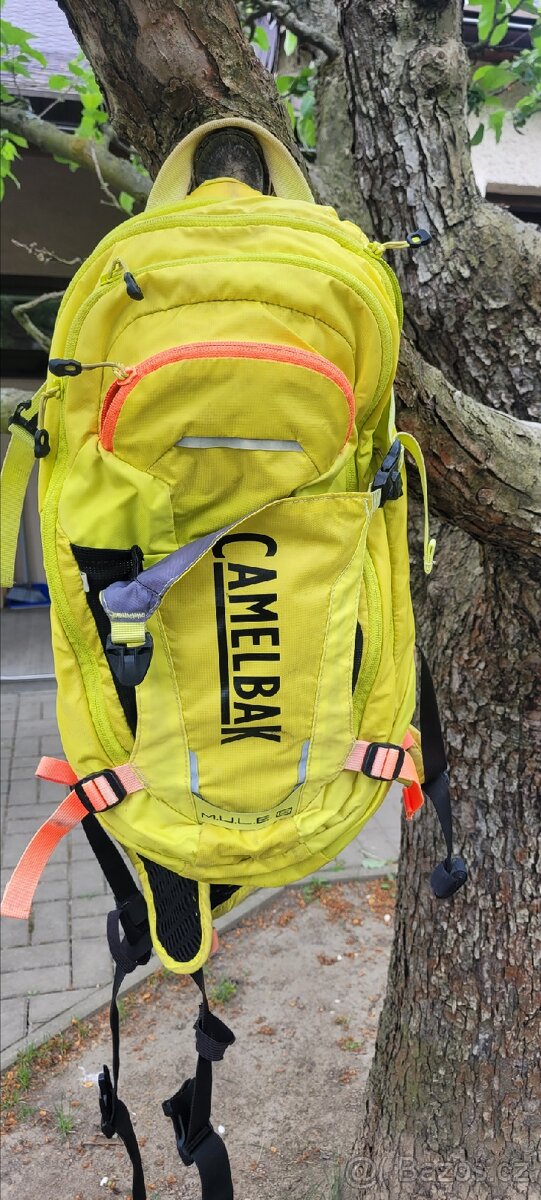 Cyklistický batoh CAMELBAK 15l