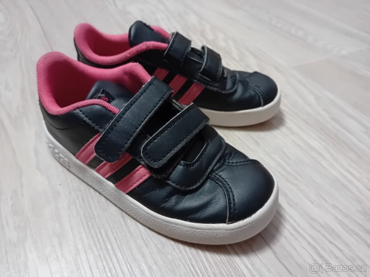 Celoroční boty Adidas, vel. 27
