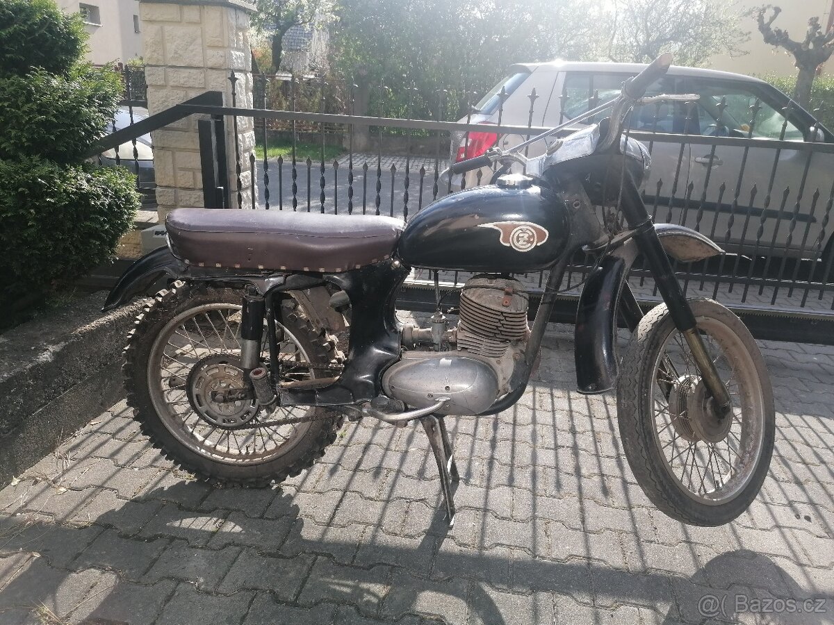 ČZ 175