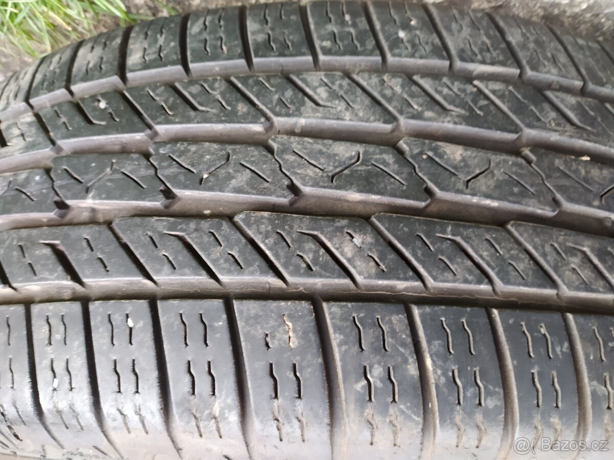 Kola AEZ s pneumatikami Barum Bravuris 4x4 225/64 R17 102 H