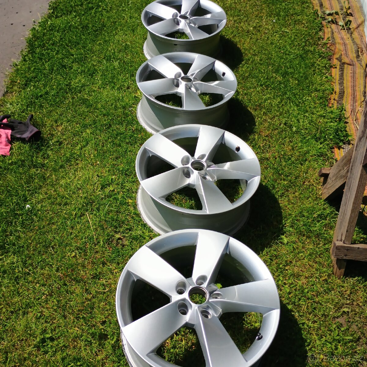 Alu disky 5x112 r17 originál Škoda