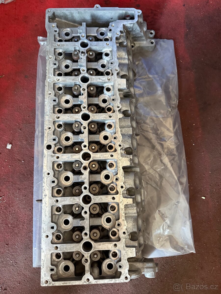 HLAVA MOTORU BMW F10 N57