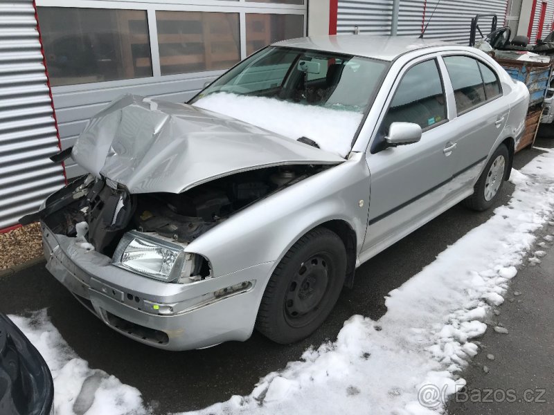 Skoda Octavia Tour 2006 1,6i 75kW BFQ - díly