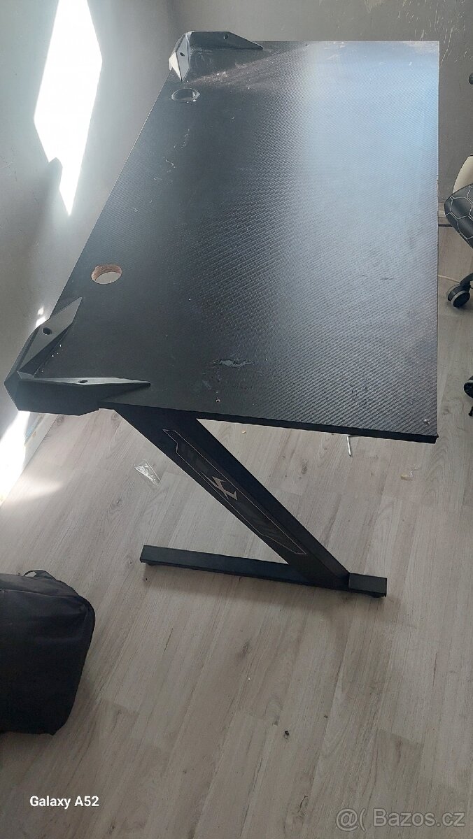 Game stůl