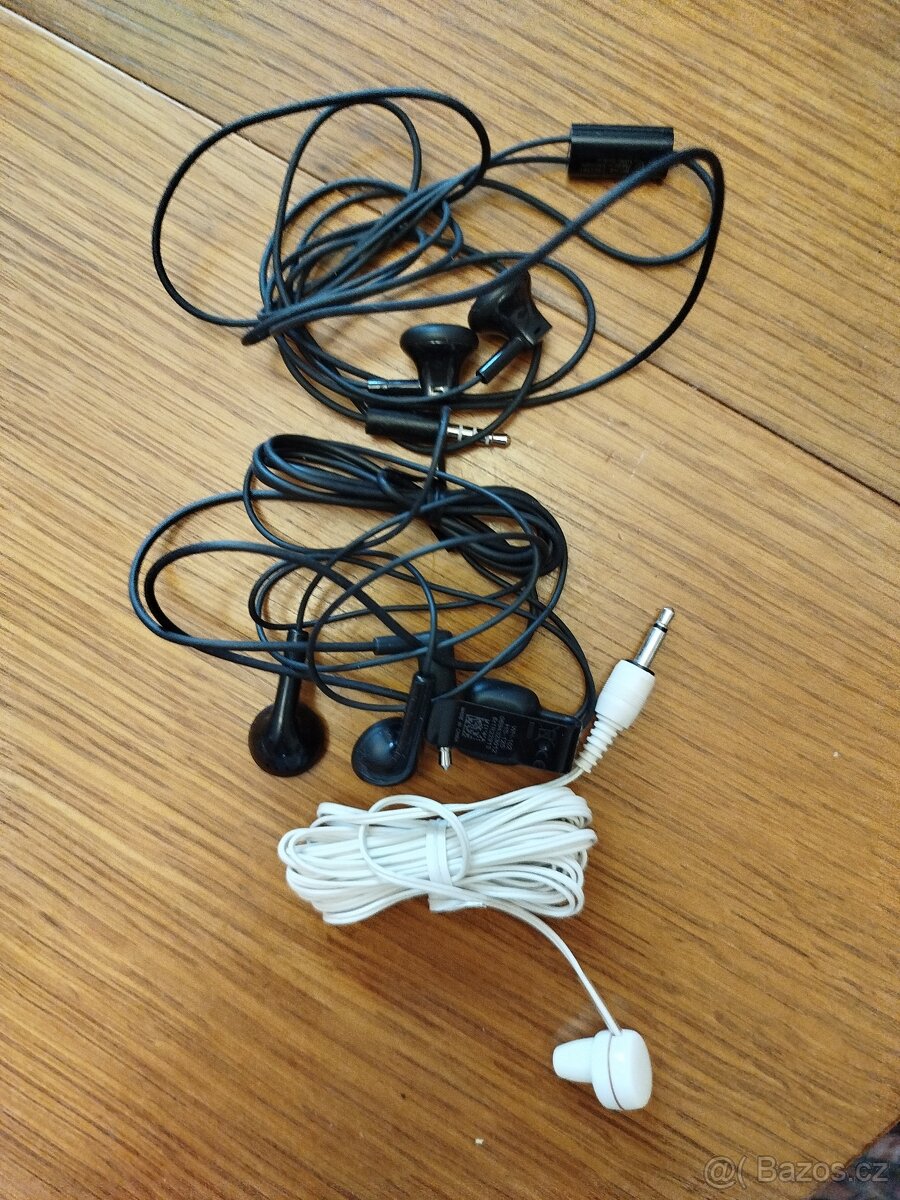 Sluchátka Nokia, kabely