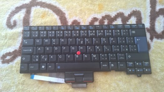 Prodám klávesnici k notebooku IBM ThinkPad.