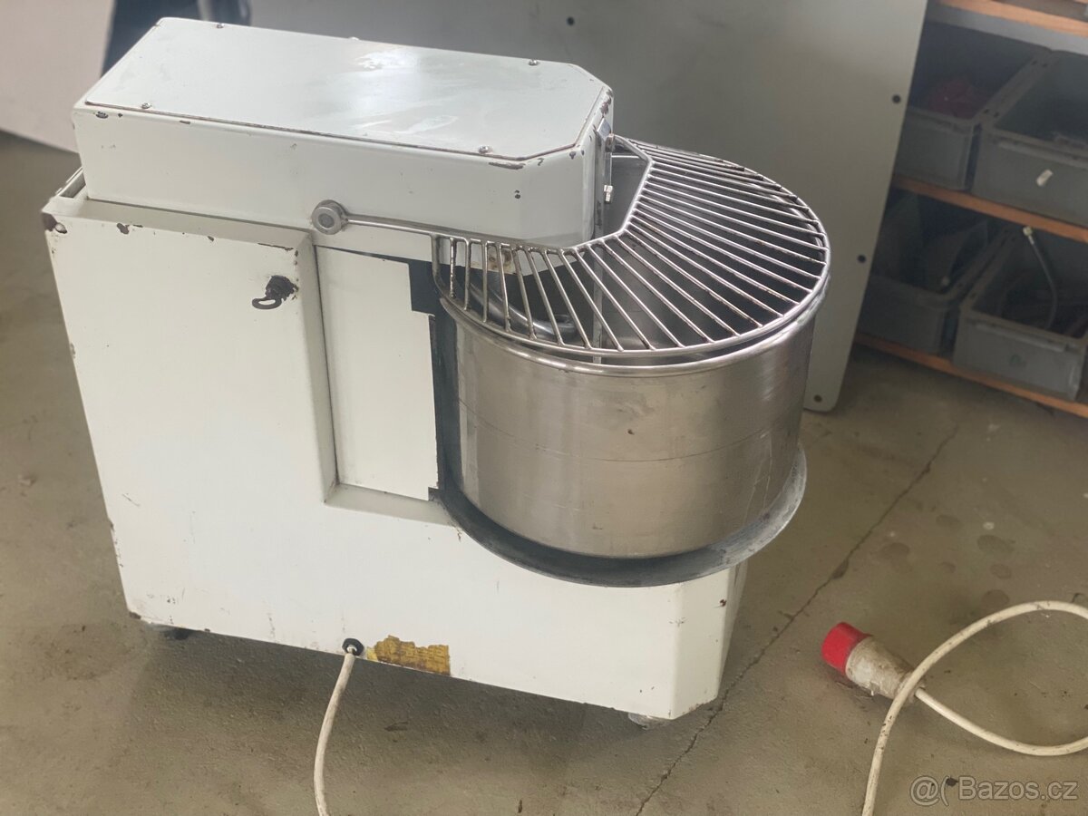Hnětač těsta - 33l 25kg