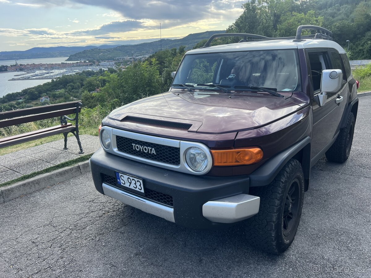 Toyota FJ Crusier 4.0 4x4 manual LPG