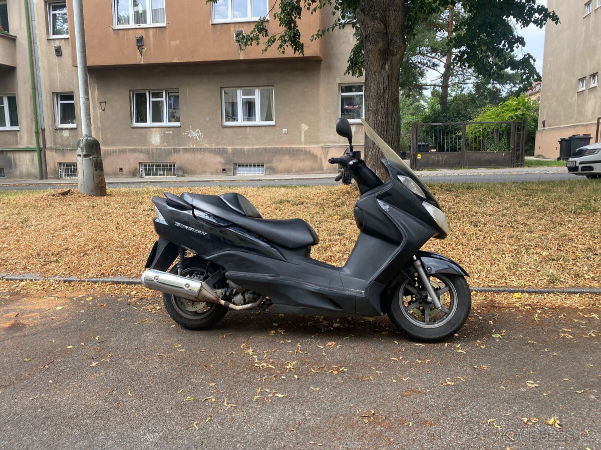 Skutr Suzuki Burgman 125
