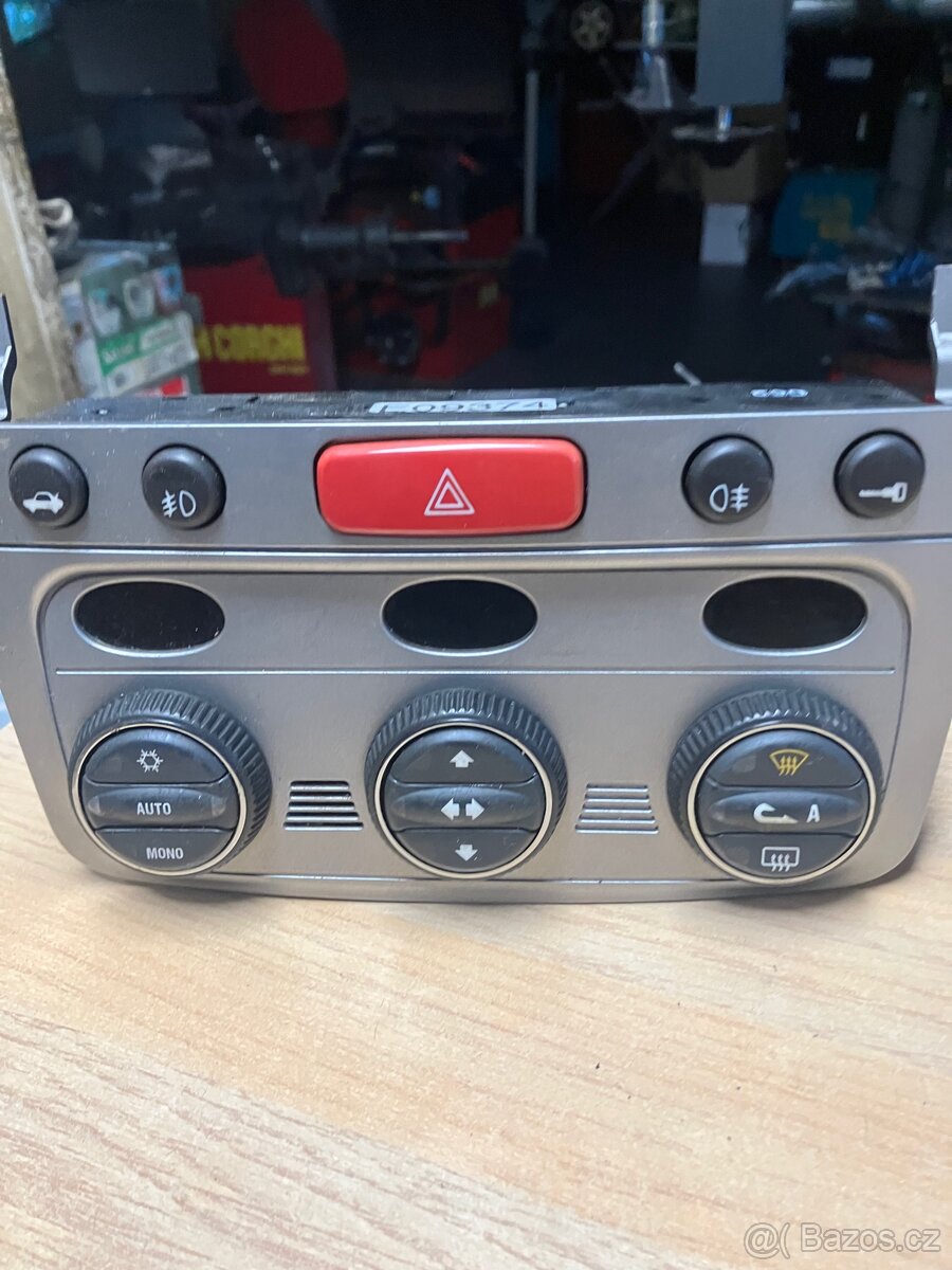 Ovladní klimatizace Alfa Romeo 147