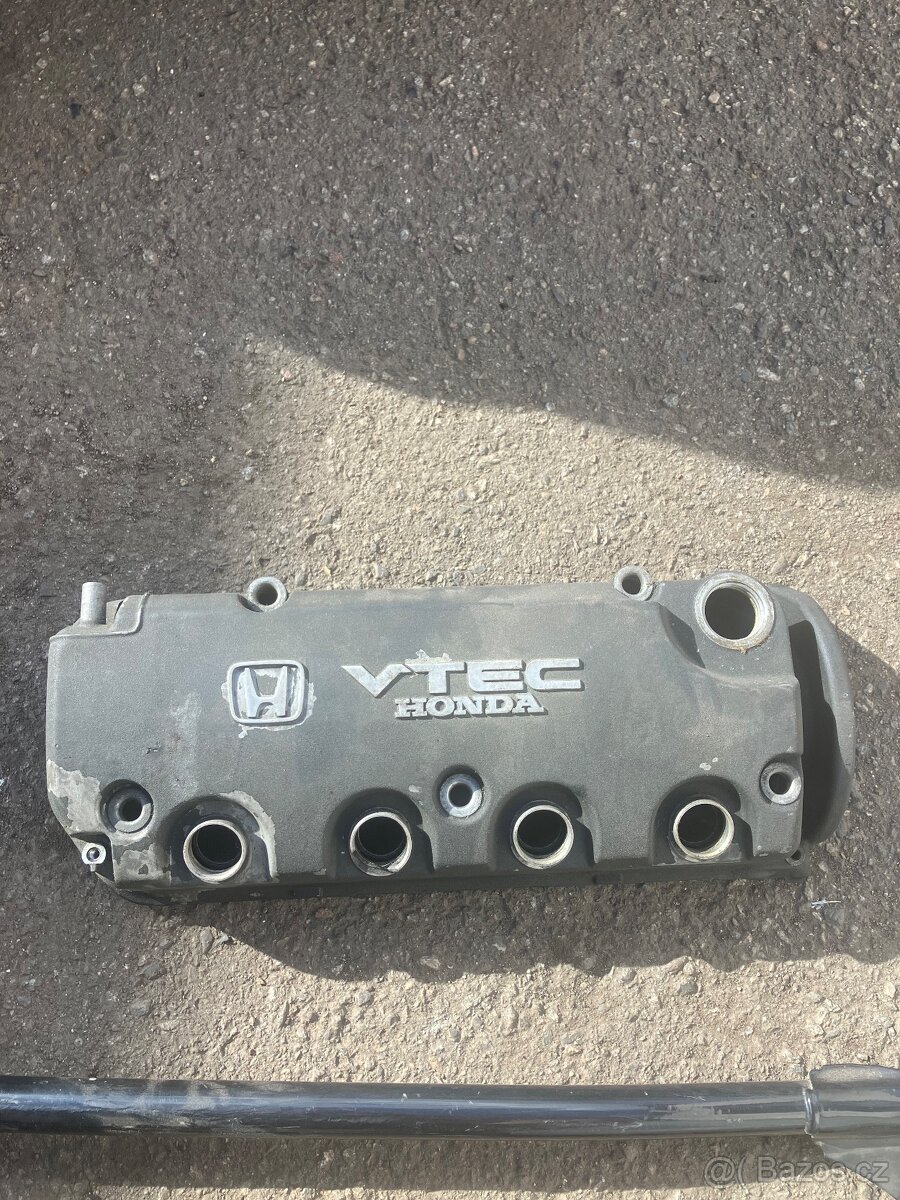 Ventilové víko D16Z6 VTEC