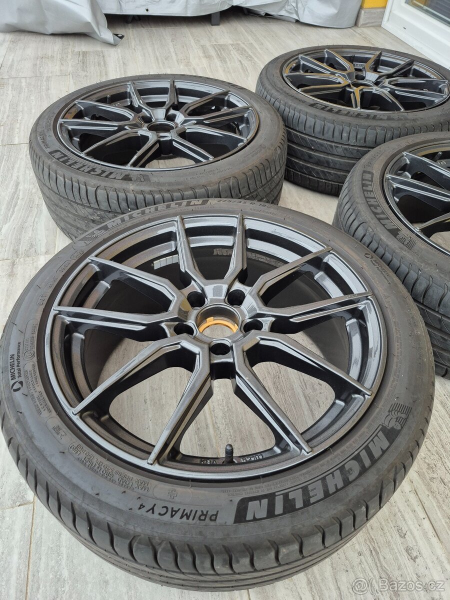 Alu Dotz 8Jx18 ET40 225/45
