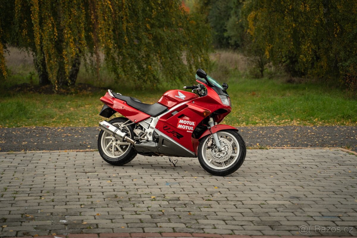 Honda VFR750 RC36/1 - 1990