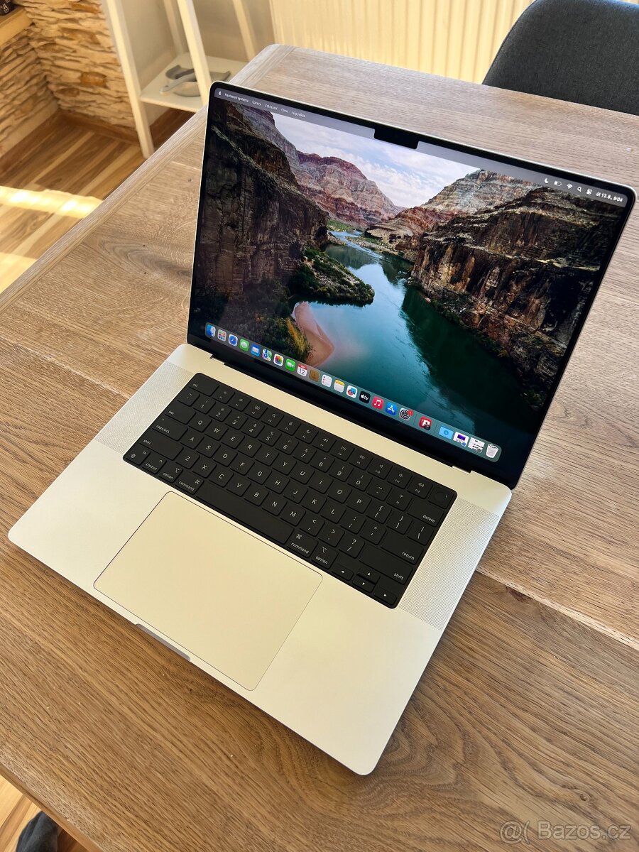 MacBook Pro 2021 16 palců  | M1 Pro | 98% baterie | záruka
