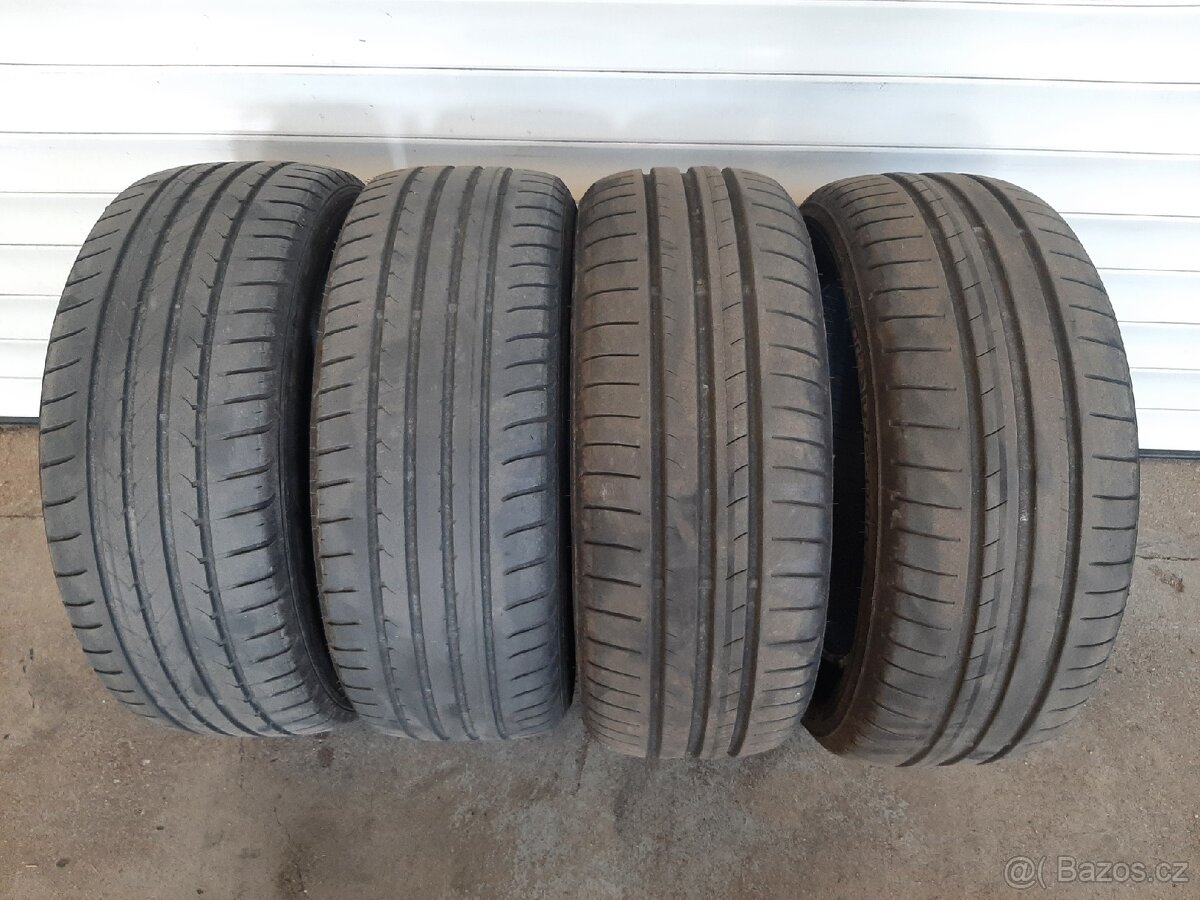 Letní pneu 195/55r15 Dunlop