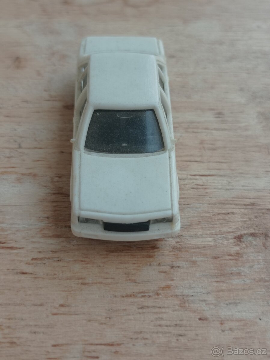 autíčka pro vláčky H0