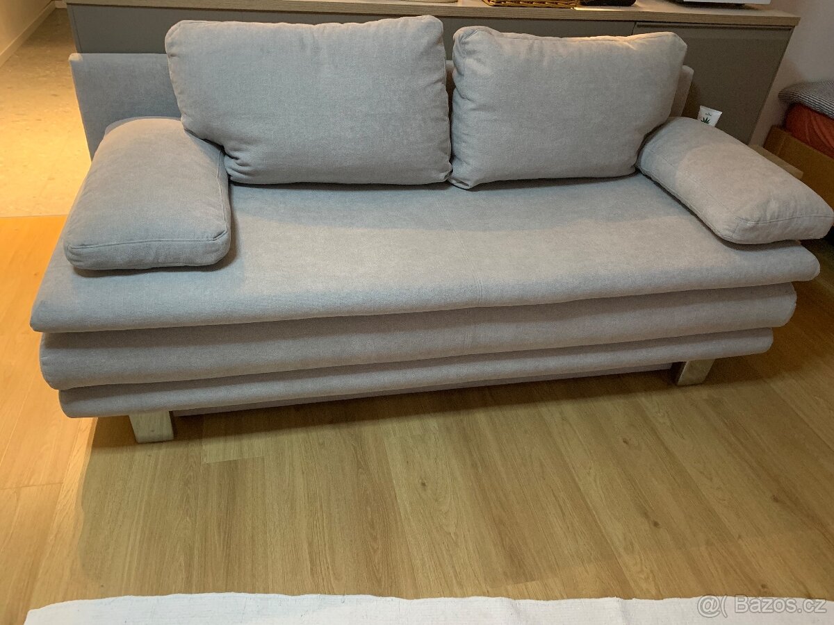 Sedací rozkladaci gauc