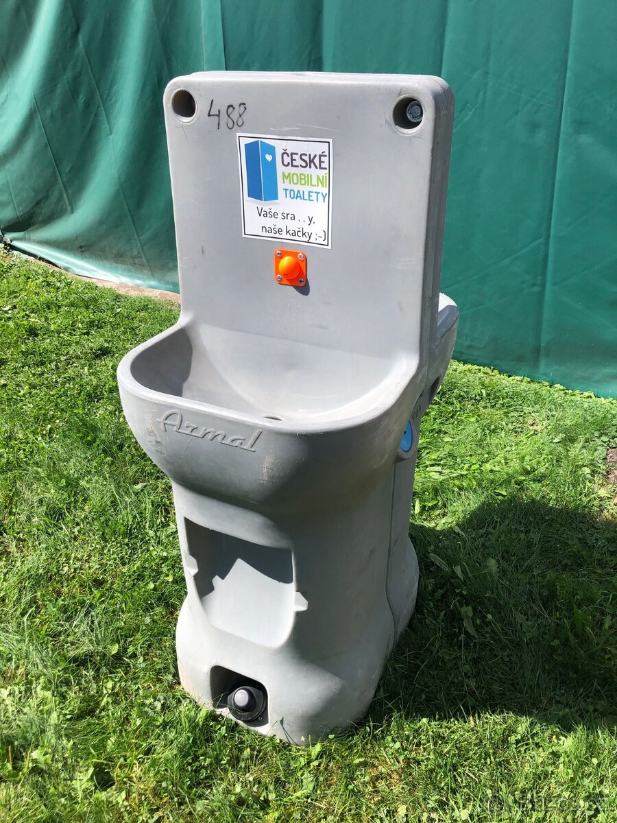 Samostojné dvojumyvadlo