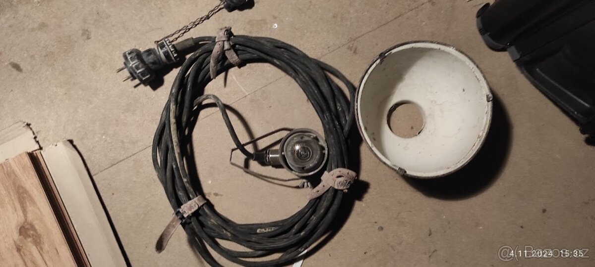 RETRO Vojenské světlo, reflektor