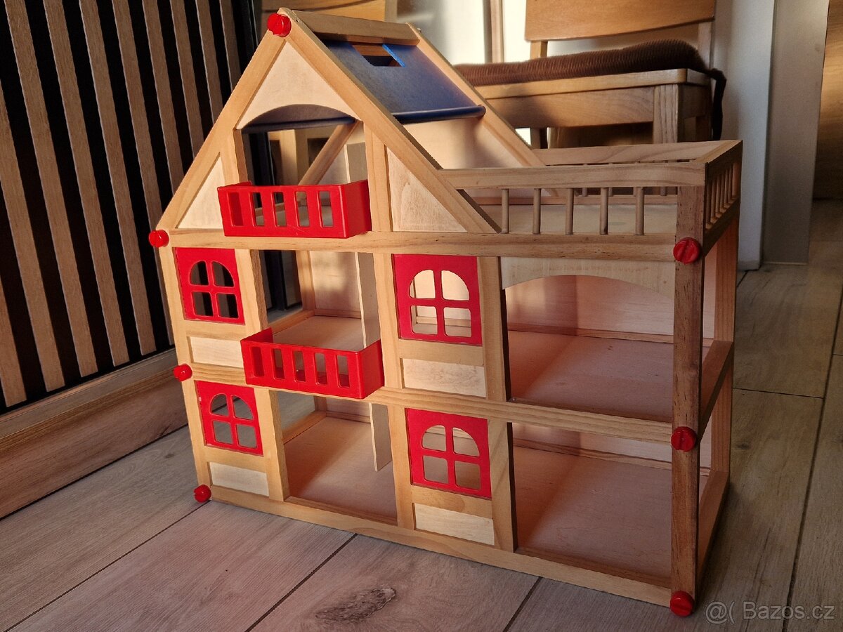 Dřevěný domeček s příslušenstvím