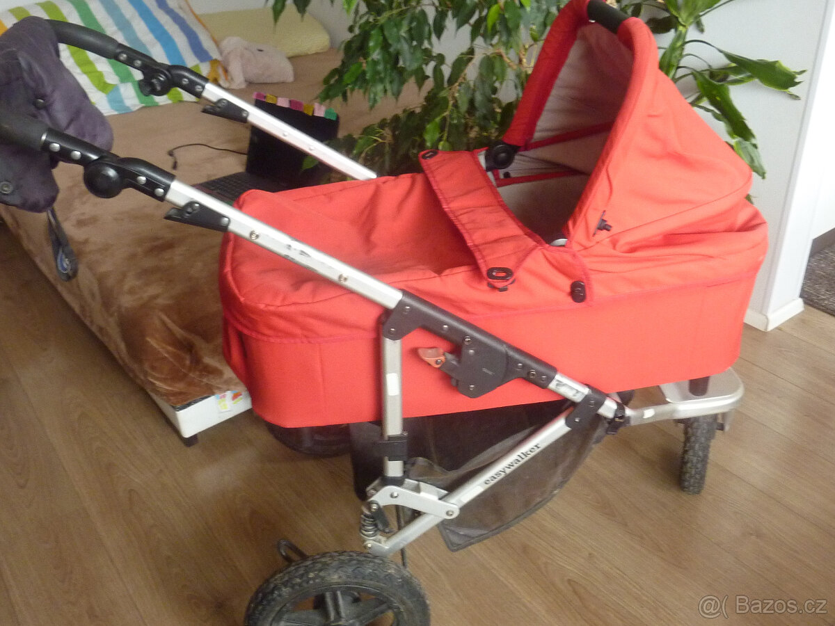 Hluboký kočák červený easywalker