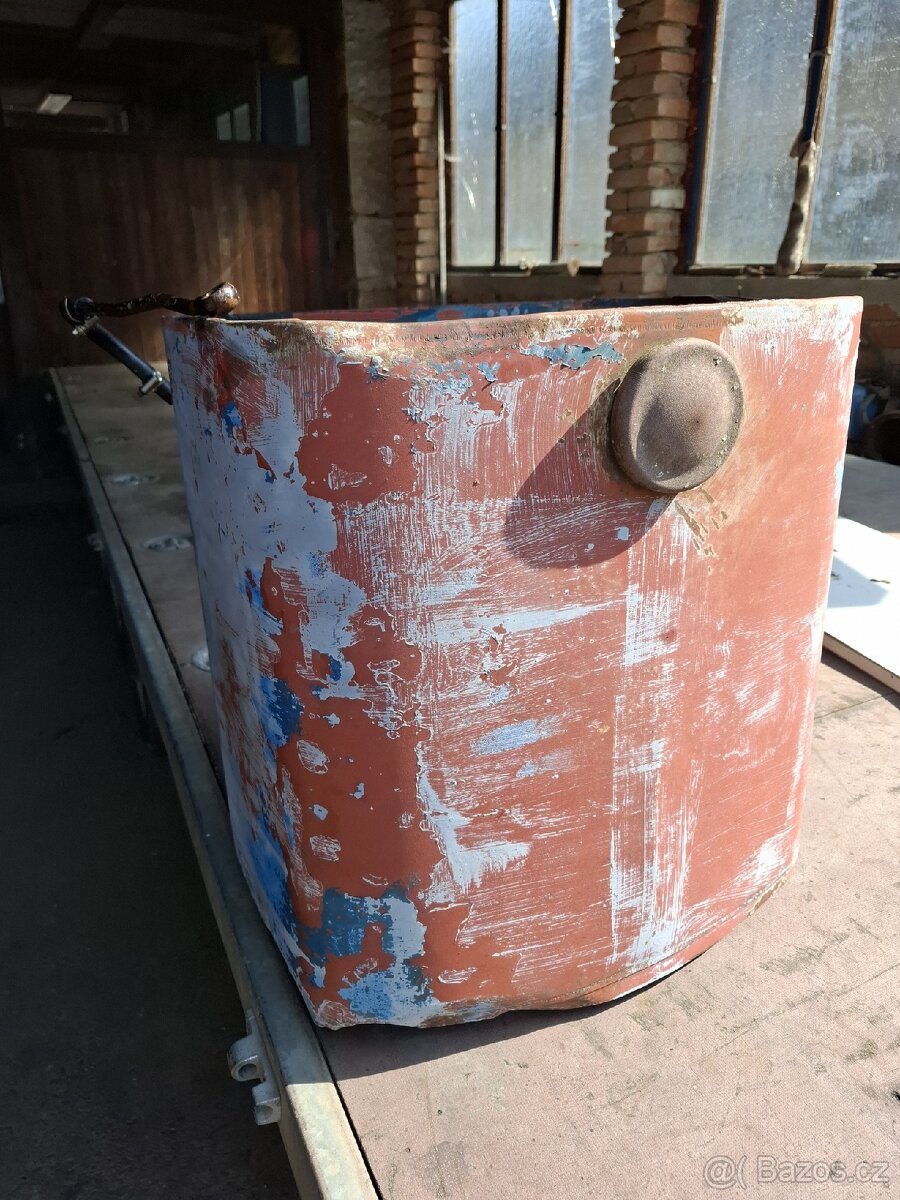Nádrž zetor 4011