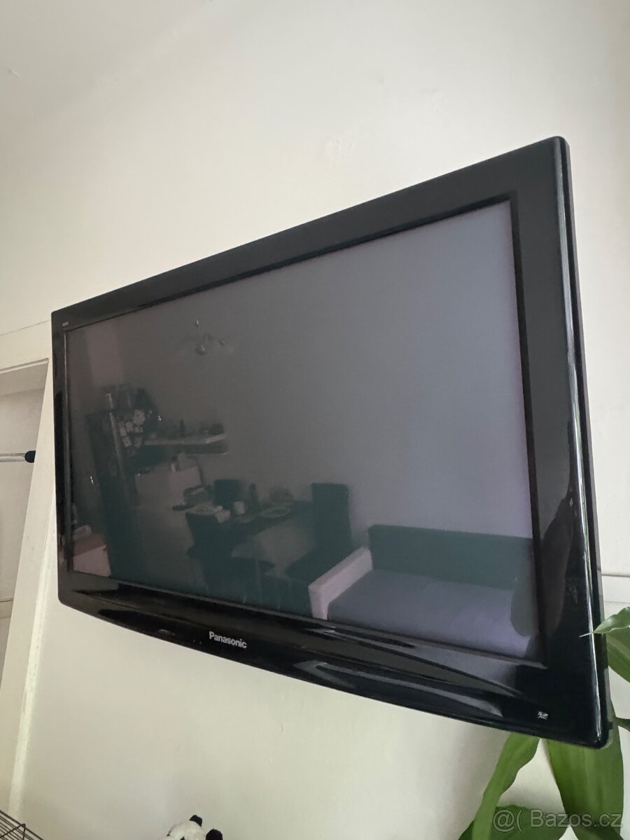 Panasonic Viera + výklopný stojan