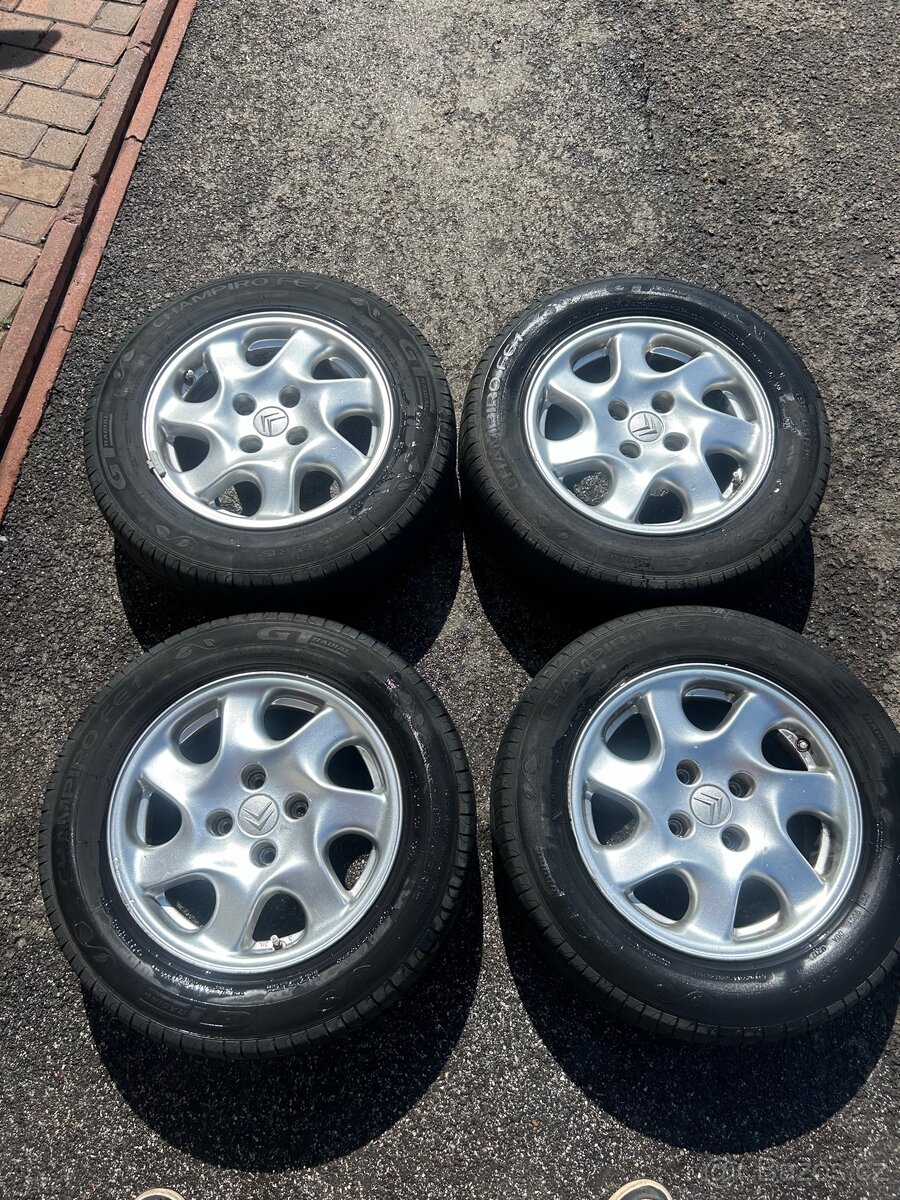 Alu kola 195/65/r15 citroen, letní gumy