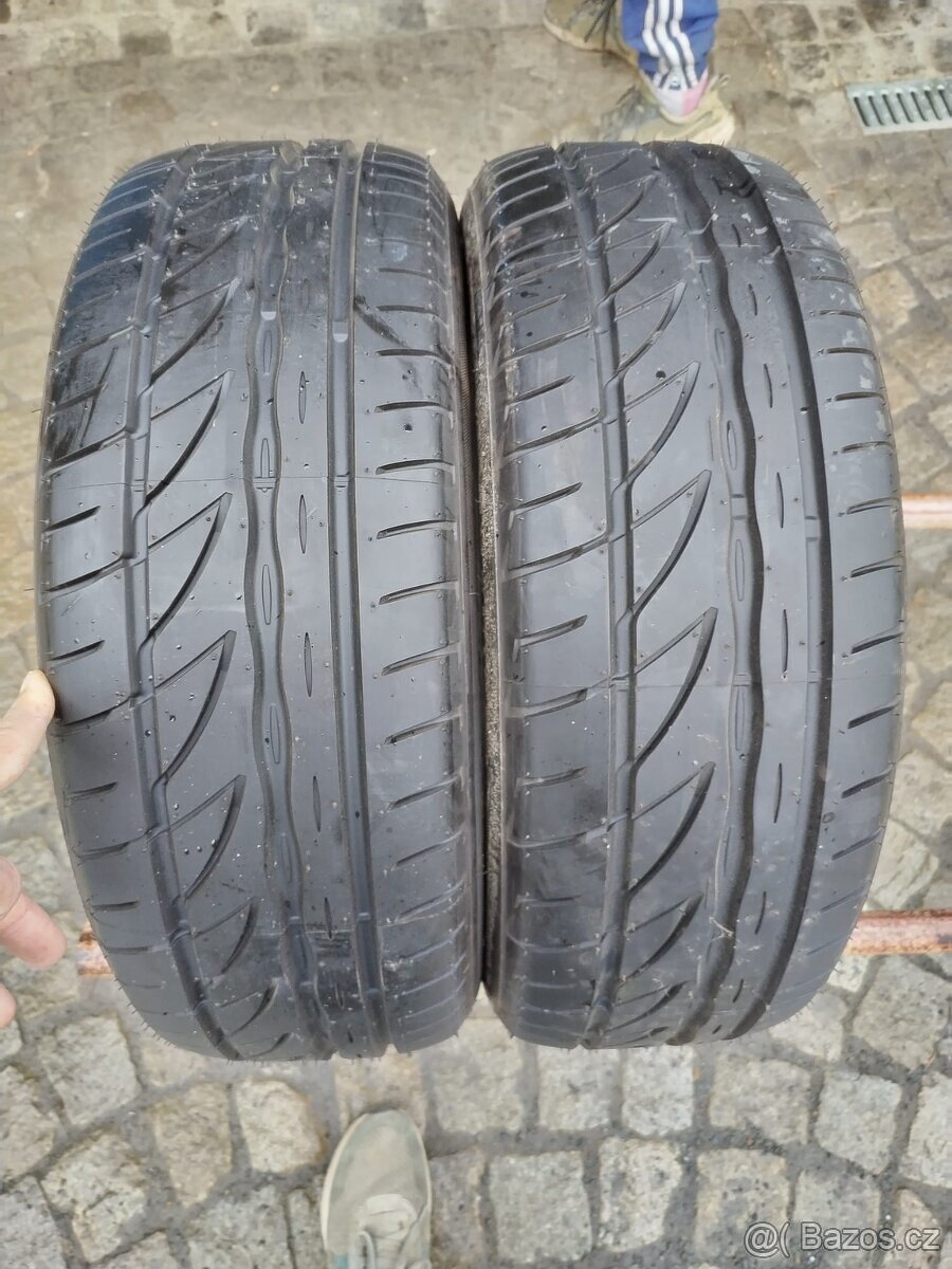 195/60/15 letni pneu BRIDGESTONE a PIRELLI 195/60 R15
