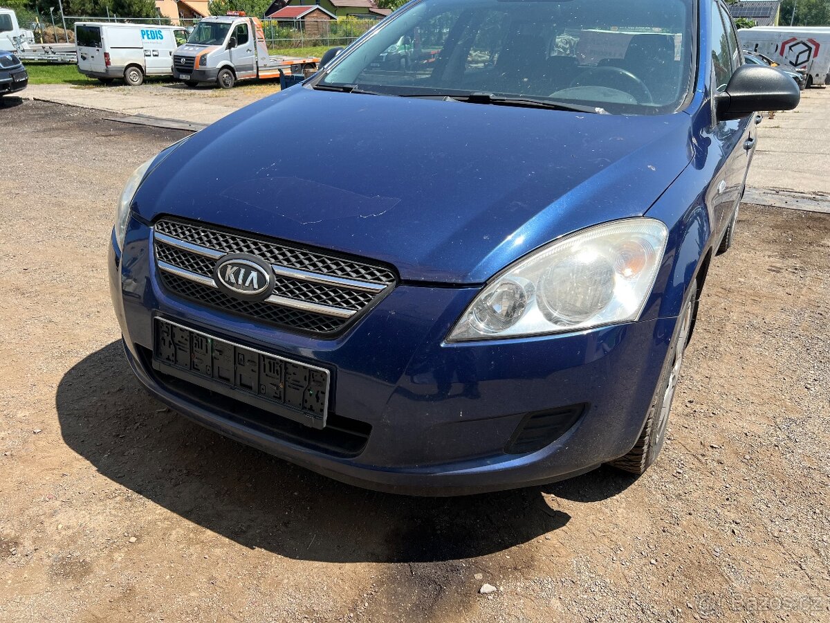Kia Ceed předek