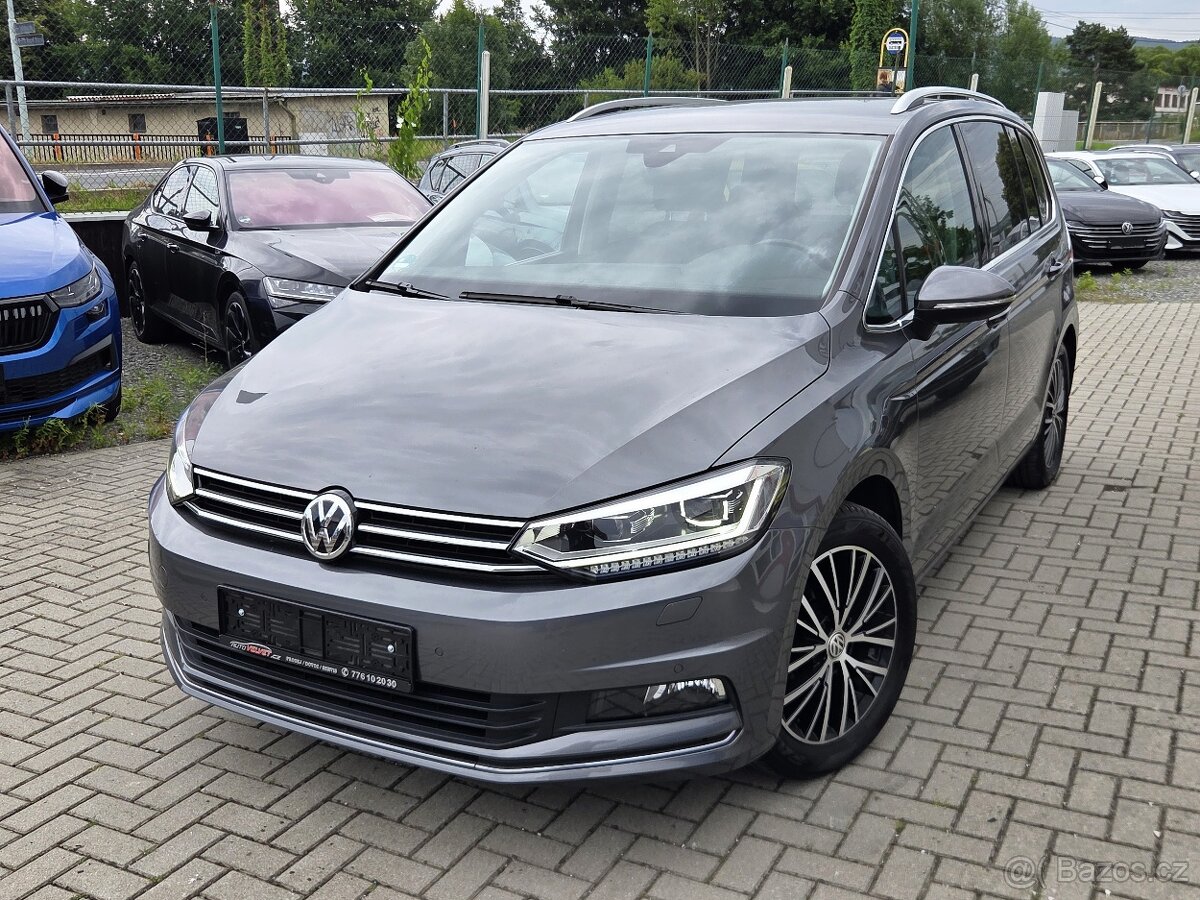 VW Touran TSi DSG HIGHLINE FullLED 7 Míst KAMERA TAŽNÉ