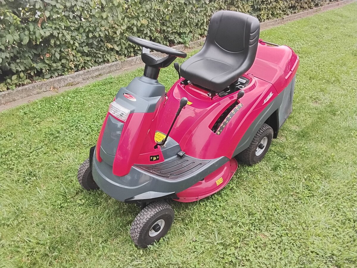 Sekací traktůrek Castelgarden XF140HD
