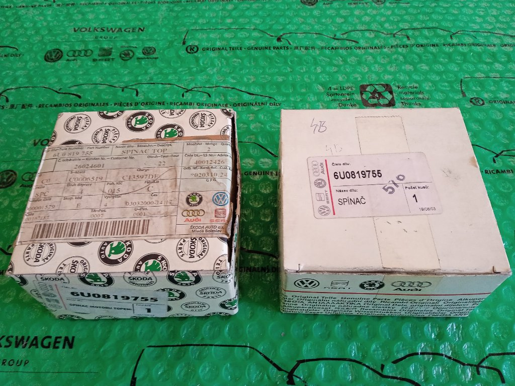 vypínač motorku topení Škoda Felicia 1.3 + 1.6 6U0819755