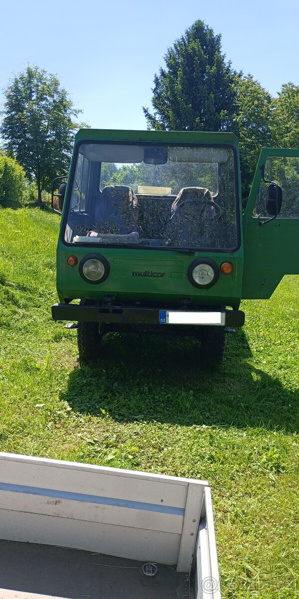 Multicar M25 třístranný sklápěč