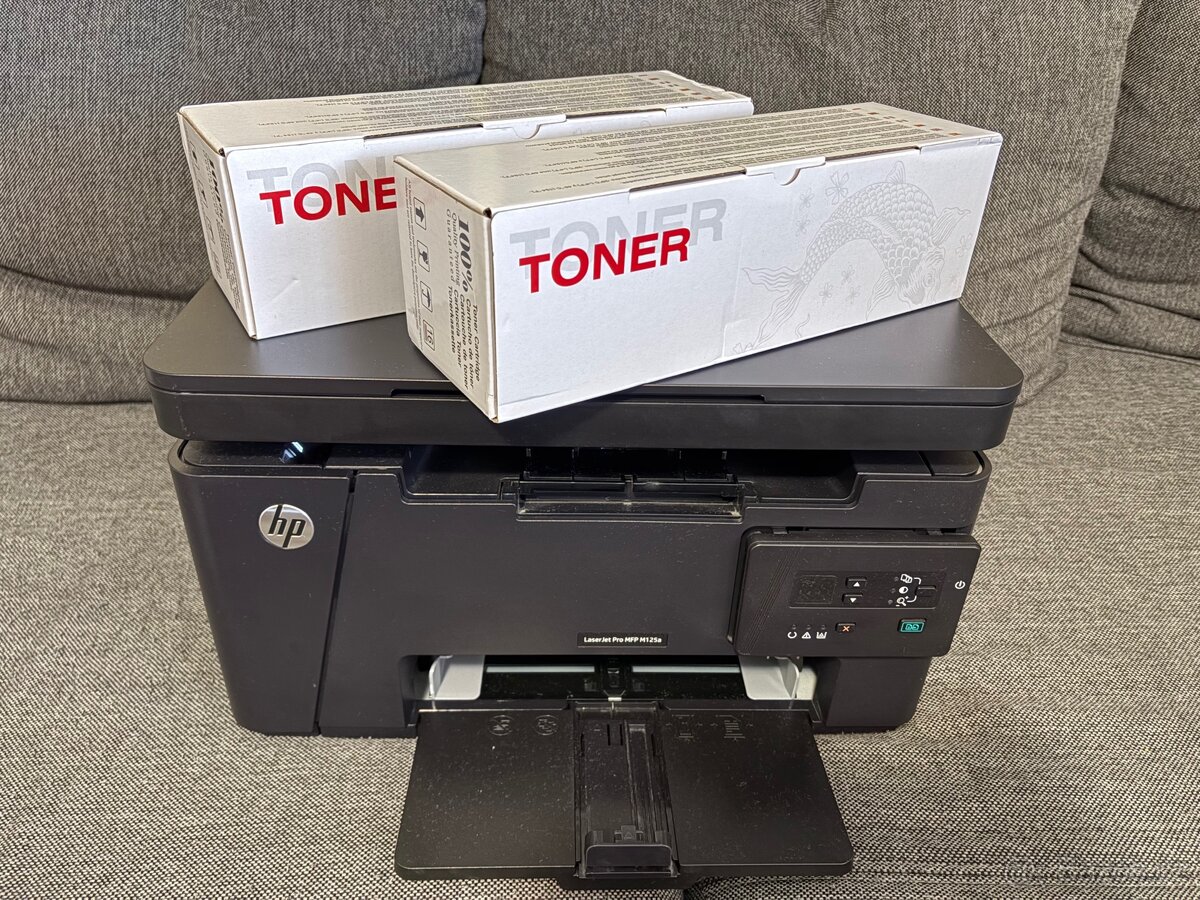Multifunkční tiskárna HP včetně tonerů
