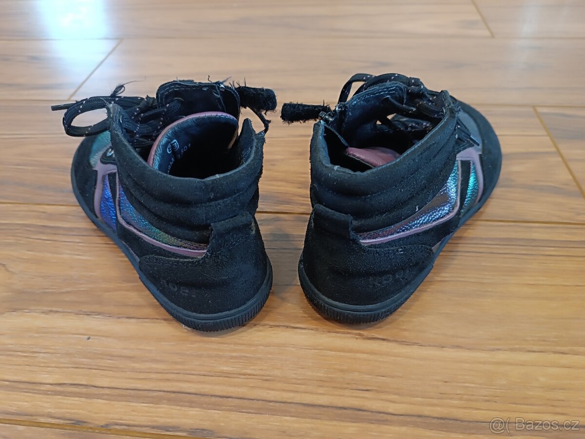Barefoot Koel4 kids