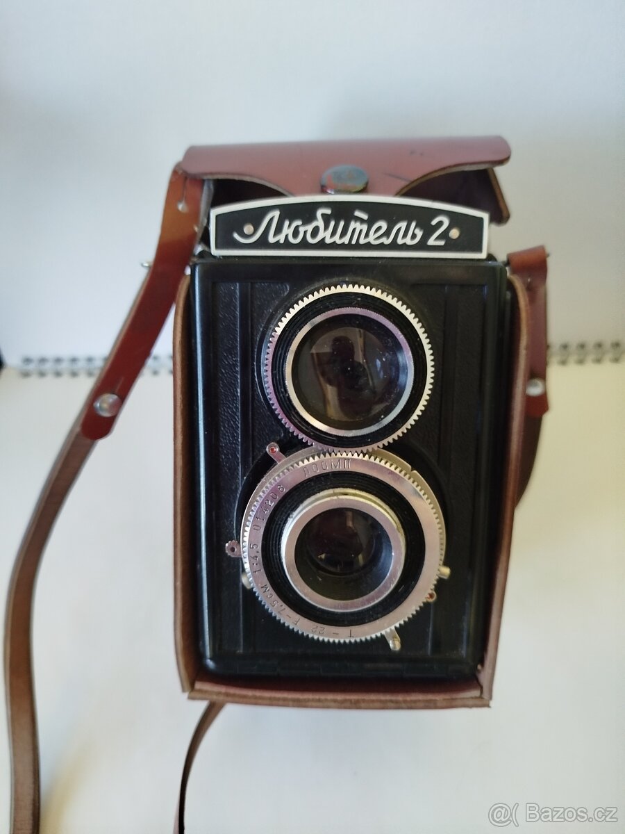 Starý fotoaparát Lubitel 2