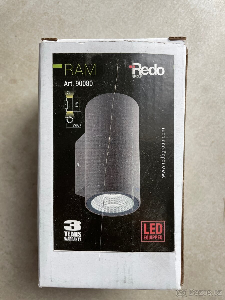 Venkovní nástěnné světlo Redo RAM 900080 / LED