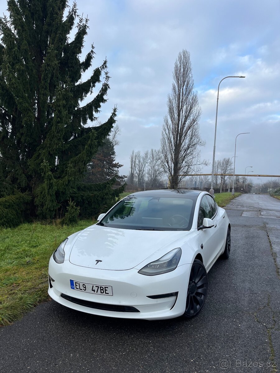 Tesla model 3 Performance, 2021, nová baterie